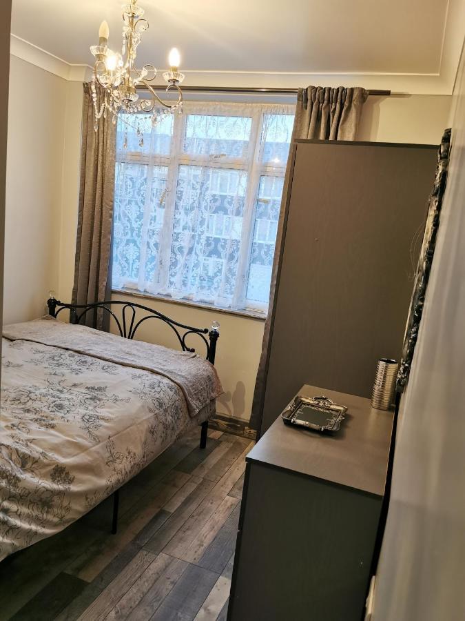 Palaz 2 - 2 Bedroom Flat Edmonton Exteriör bild